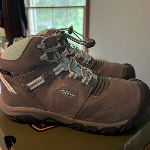 NIB Keen Ridge Flex Mid Waterproof